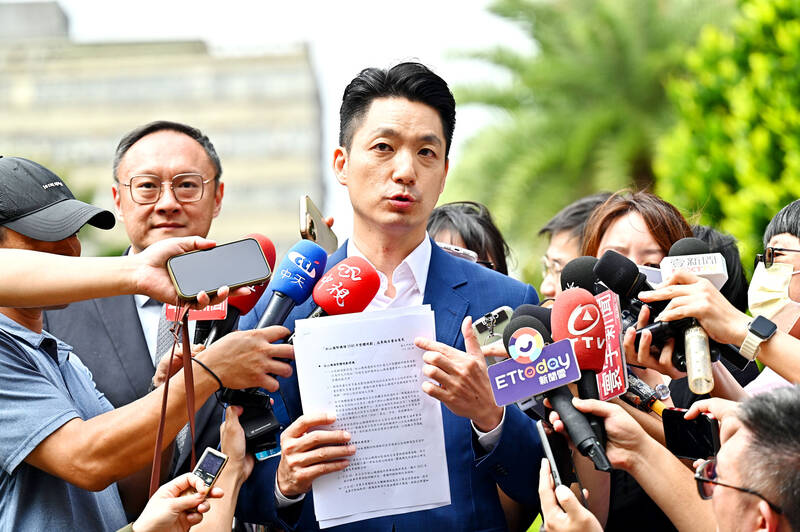 爱游戏平台：2024年行业发展新动向 - 爱游戏